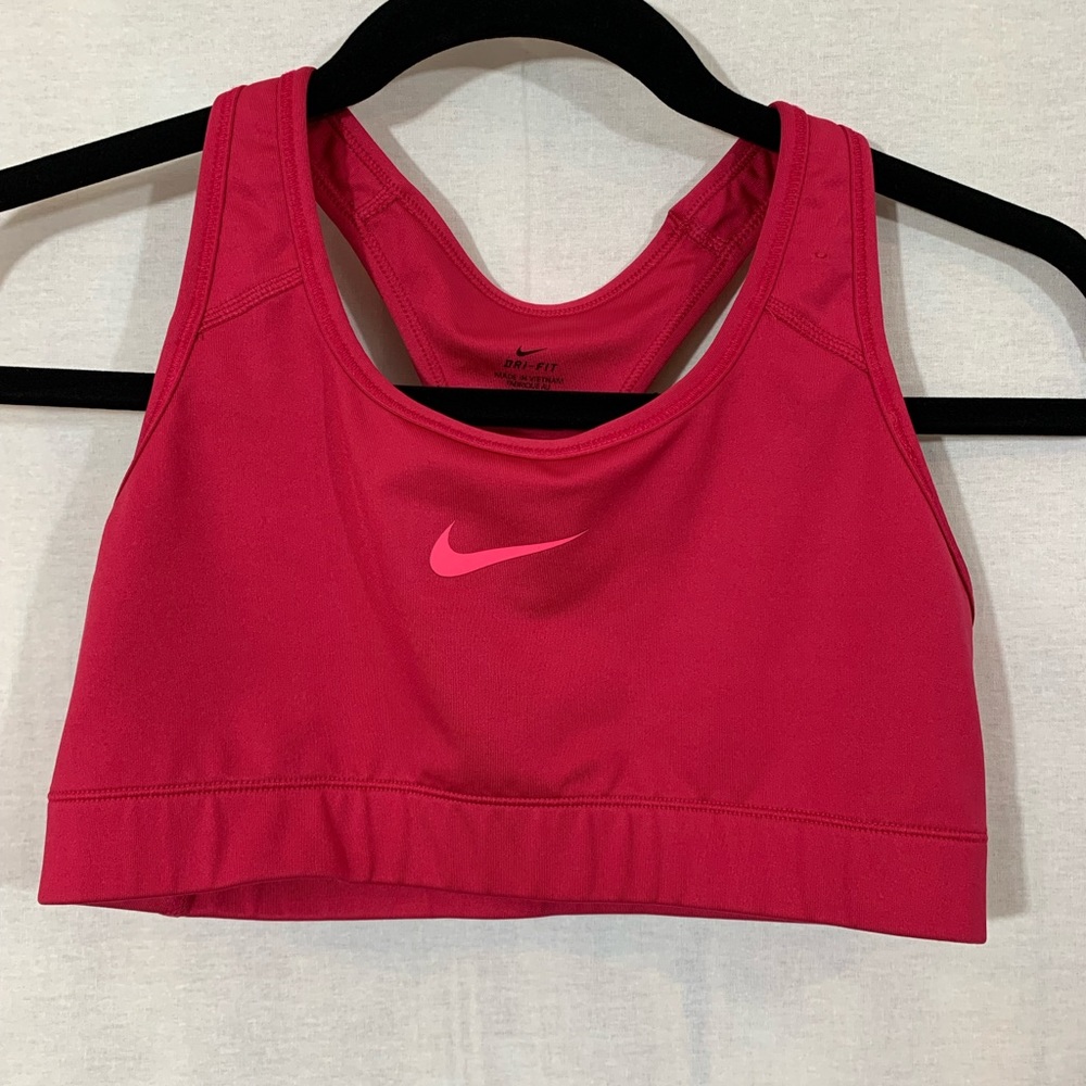 Nike Dri-Fit Sports Bra Size Medium Like New Pink